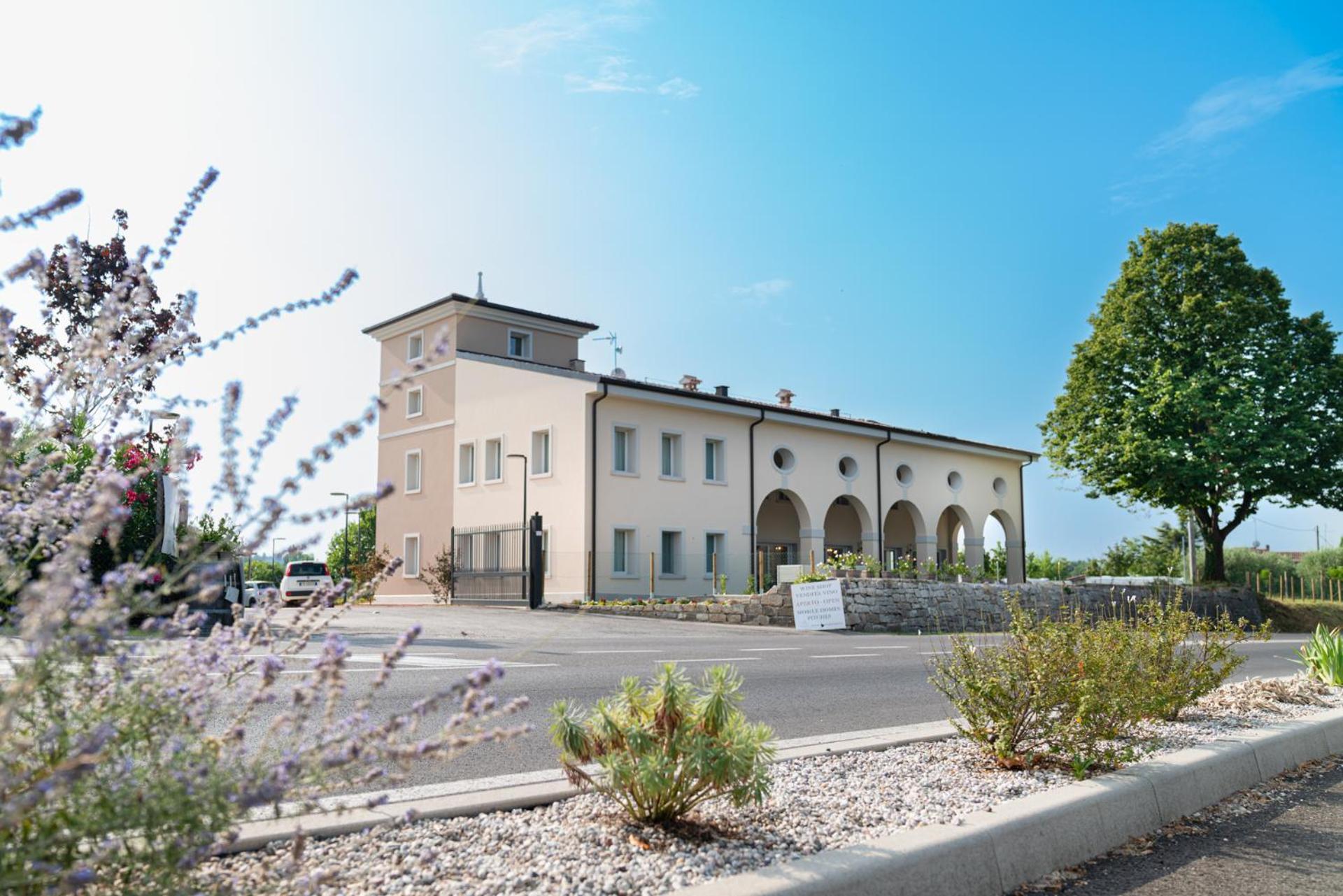 I Campi Wine Relais Hotell Ronchi  Exteriör bild